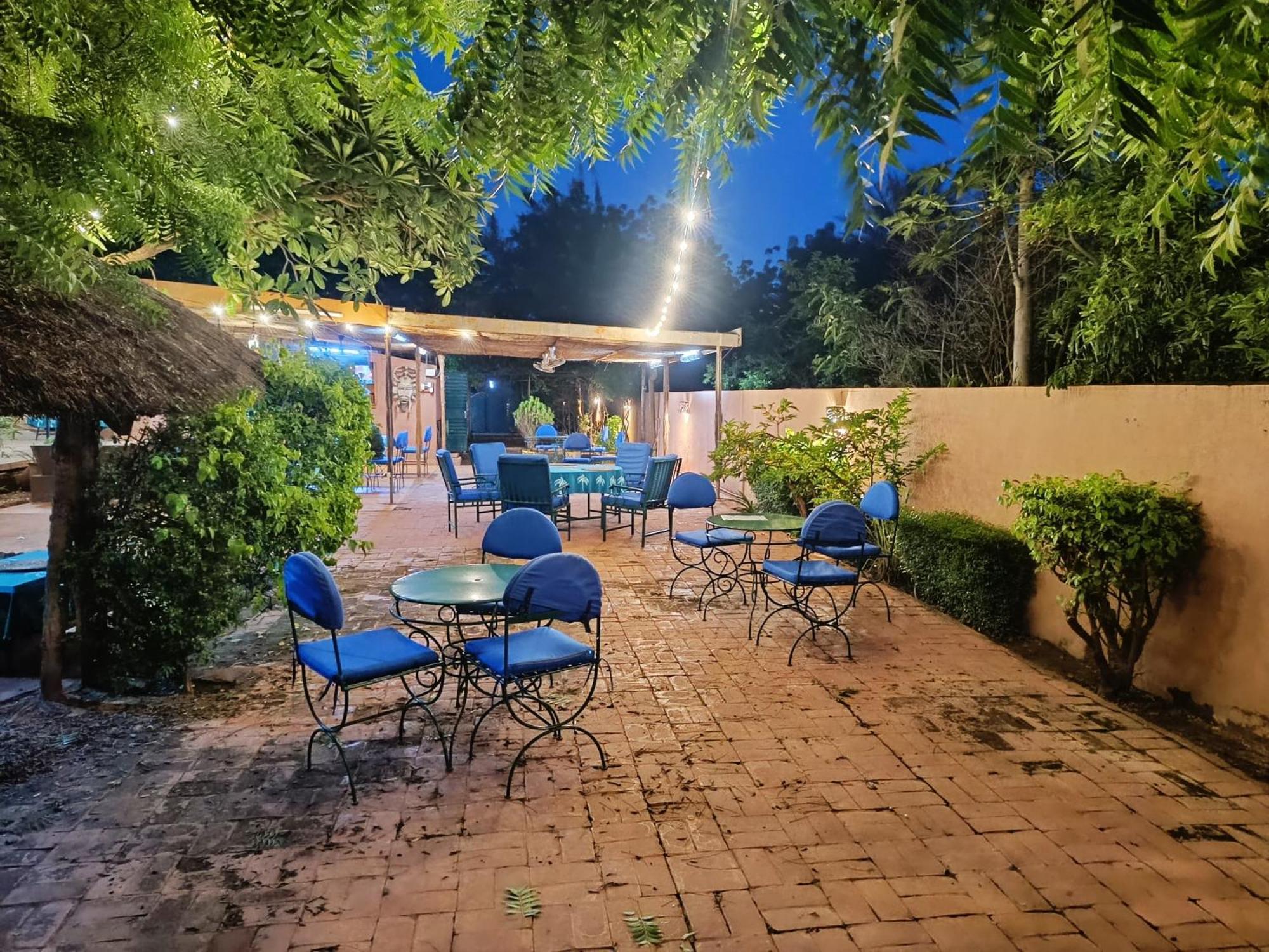 Hotel Les Palmiers Uagadugú Exterior foto